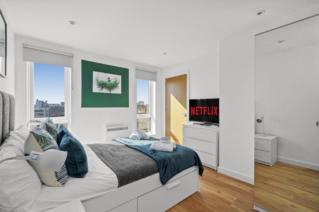 Stunning City Centre Penthouse - Sleeps 10 - Parking Manchester Exterior photo